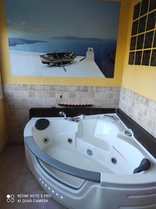 Apartament Coqueto Alojamiento Con Banera De Hidromasaje Tarragona Zewnętrze zdjęcie