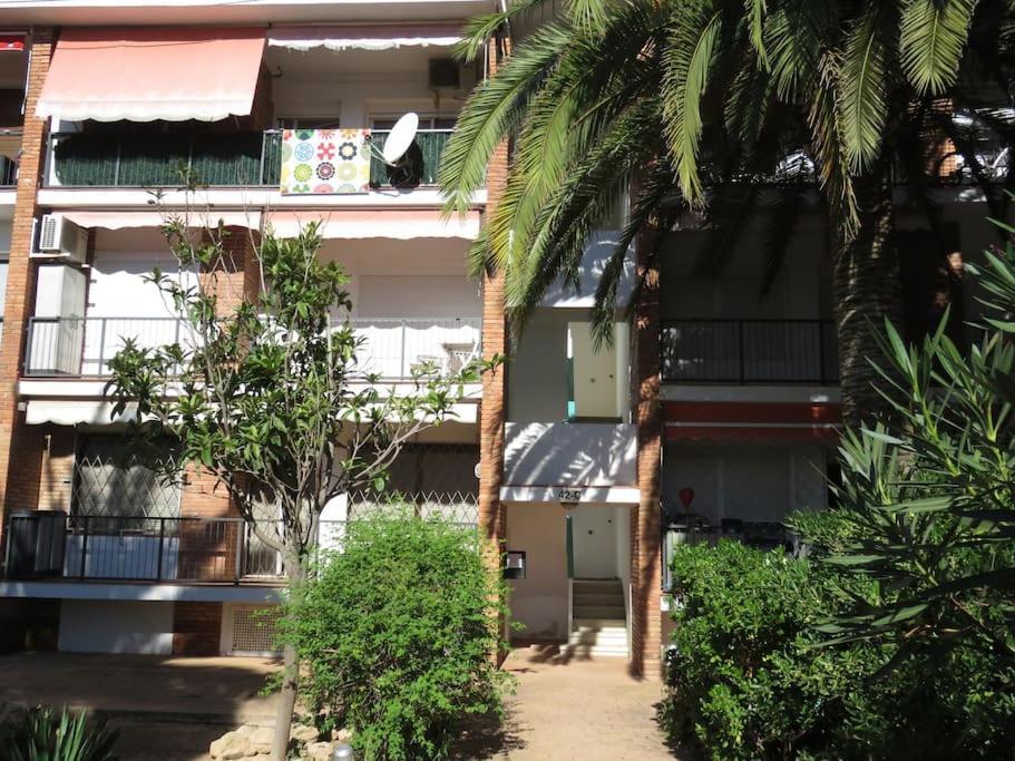Apartament Coqueto Alojamiento Con Banera De Hidromasaje Tarragona Zewnętrze zdjęcie